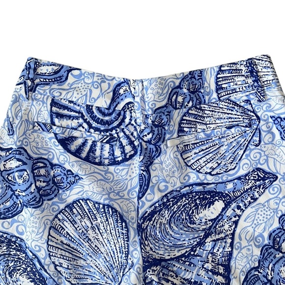 Lilly Pulitzer Callahan Blue & White Shorts in Popped Up Stuffed Shells Print  2 - Picture 8 of 15